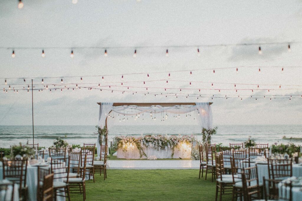 b4dffaa176706e1ed6c876da308012ab What Should You Look for When Choosing a Wedding Venue 1